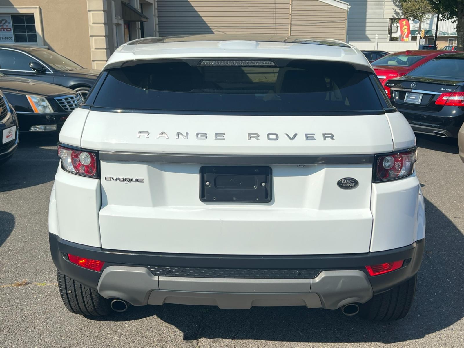2013 /Beige Land Rover Range Rover Evoque Pure Plus 3-Door (SALVP1BG3DH) with an 2.0L L4 DOHC 24V TURBO engine, 6-Speed Automatic transmission, located at 1018 Brunswick Ave, Trenton, NJ, 08638, (609) 989-0900, 40.240086, -74.748085 - This Range Rover Evoque is beautiful in every way and has been very well maintained and ready for the next owner! Amazing color combo and super clean SUV! Call Anthony to set up an appointment ASAP, 609-273-5100 - Photo #5